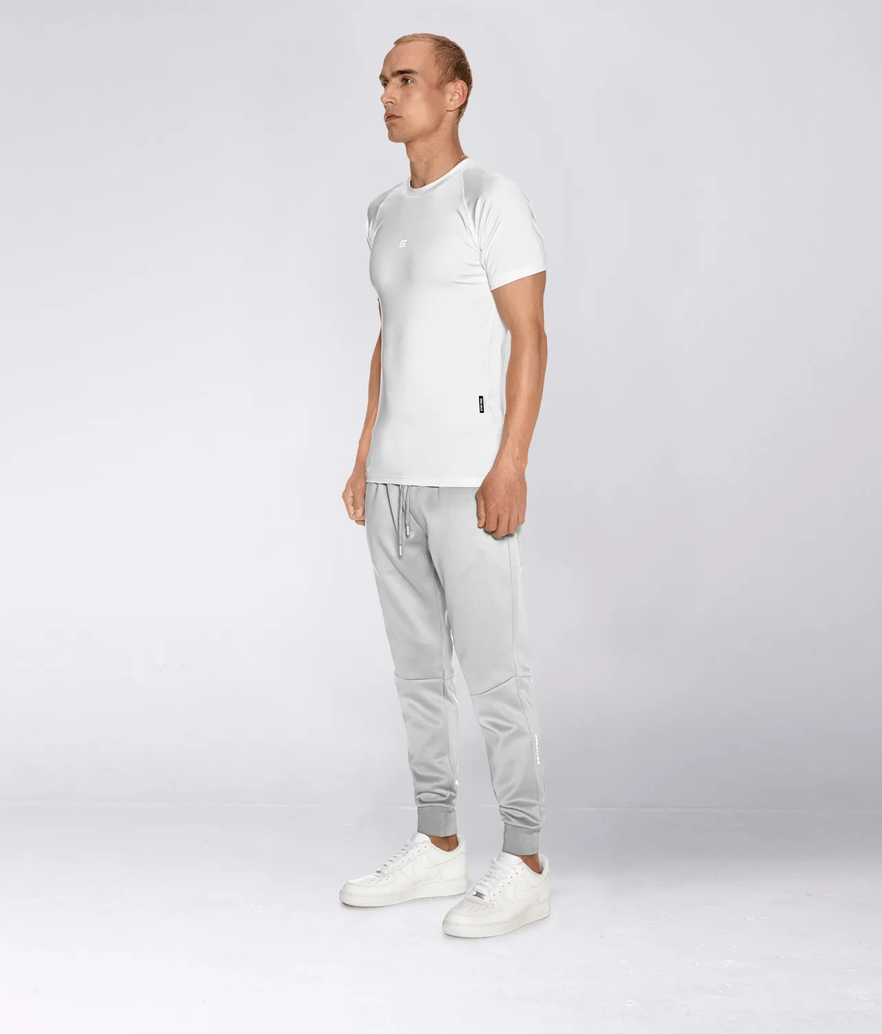 9700 . Compression Regular-Fit Shirt - White