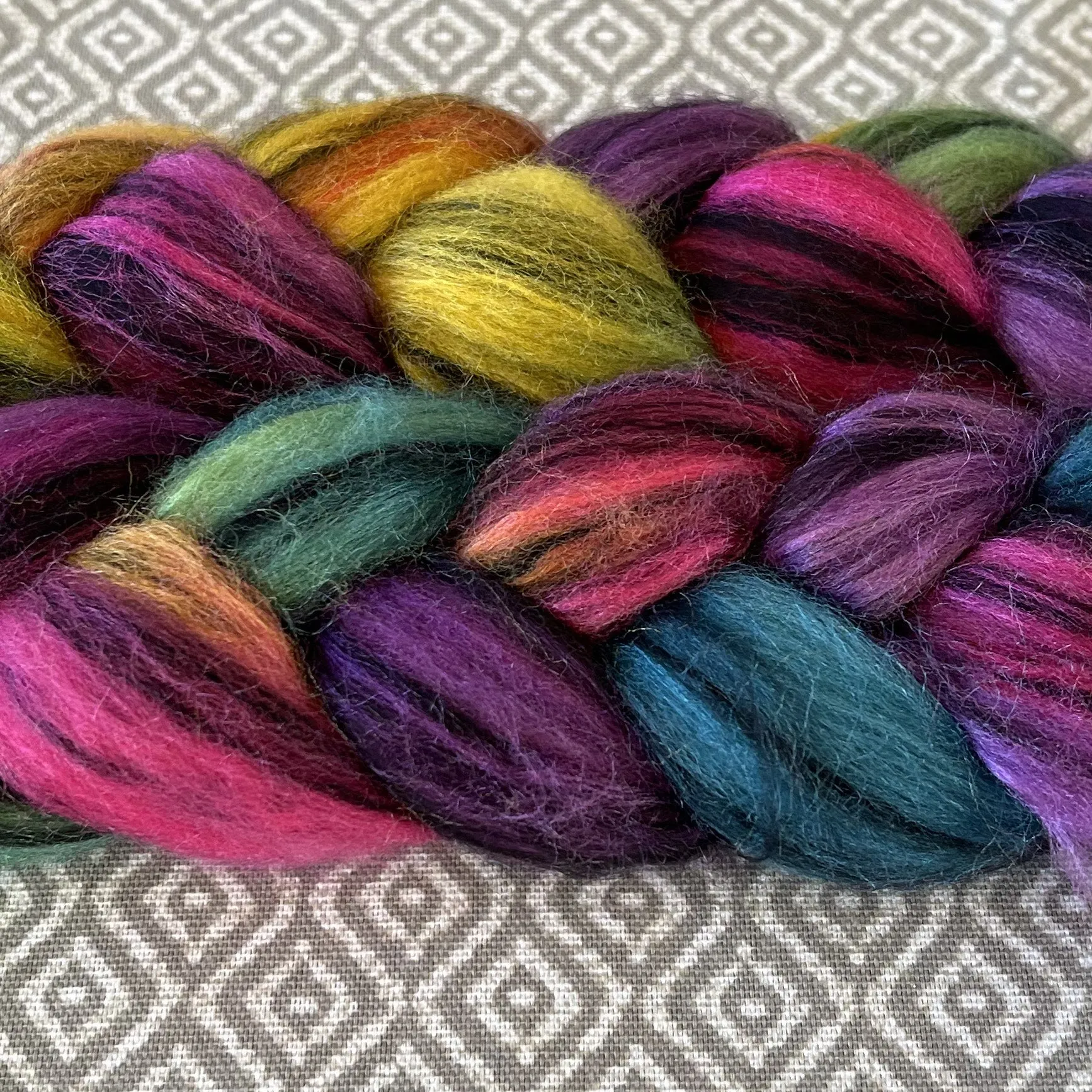 Polwarth Black Bamboo Silk Roving - Arcade