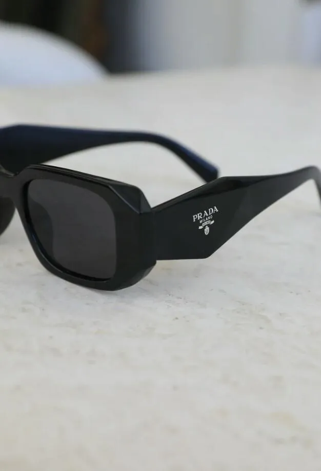 PRADA (16) SUNGLASS
