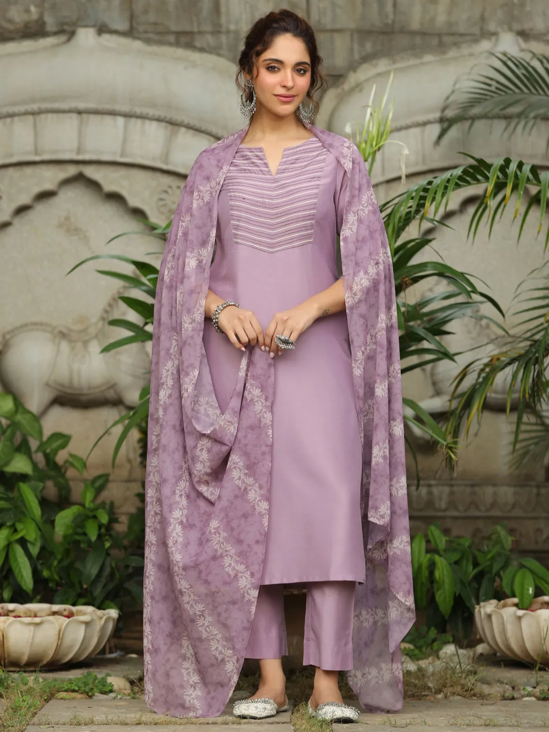 Women Silk Blend Lavender Kurta Set