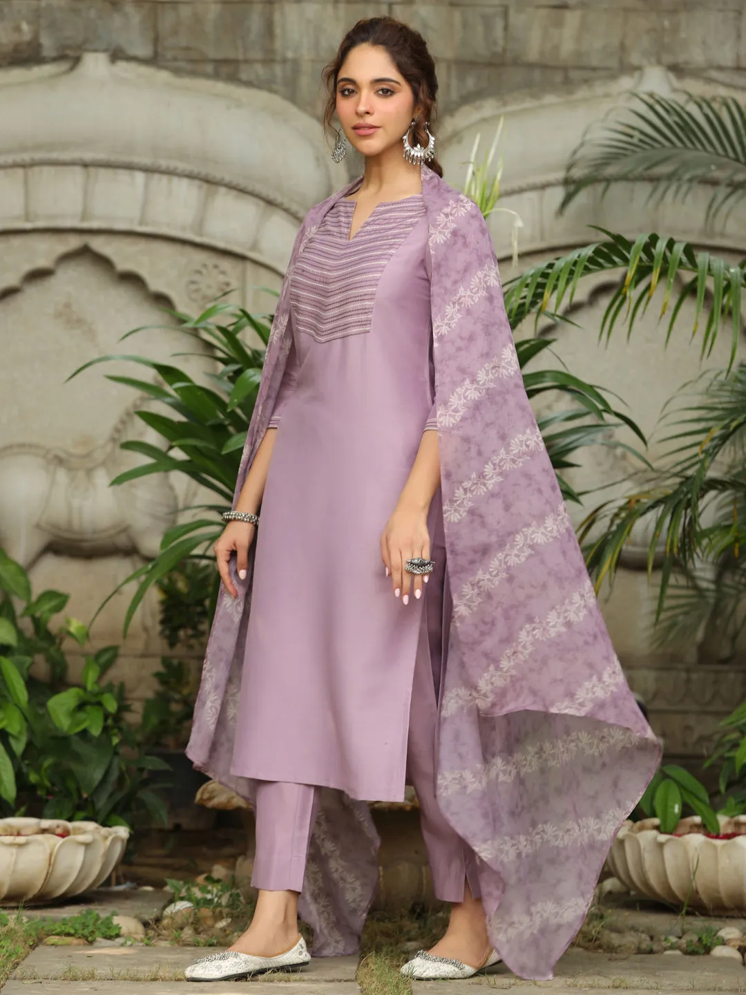 Women Silk Blend Lavender Kurta Set