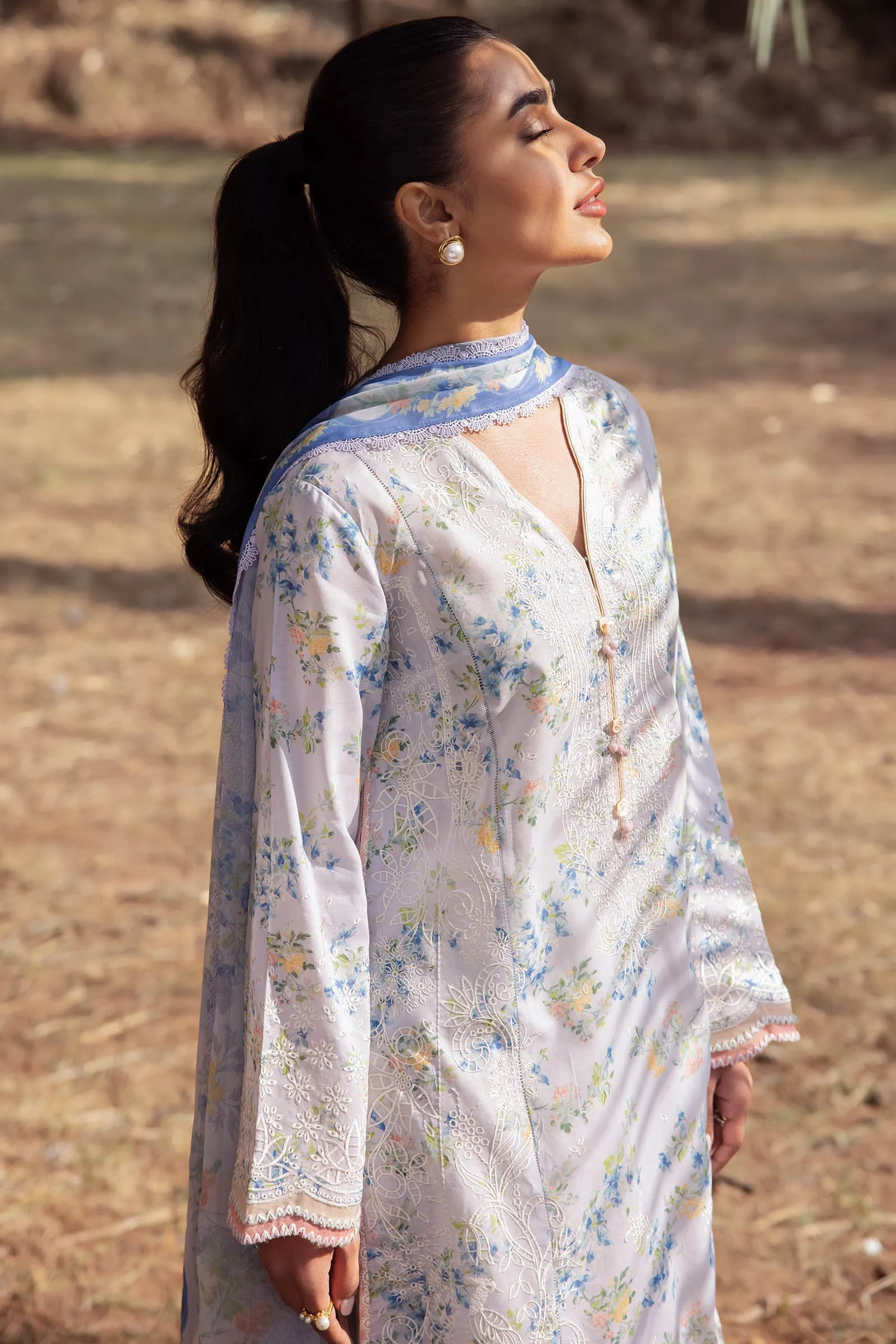 Zaha Luxury Lawn Collection 2024 – AYSEL (ZL24-03 B)